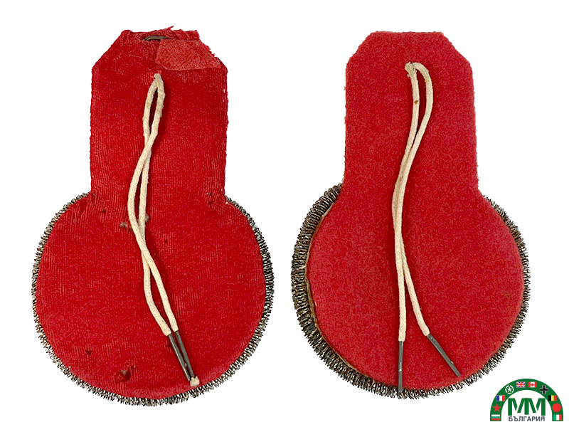 Epaulettes българскиs médecin lieutenant