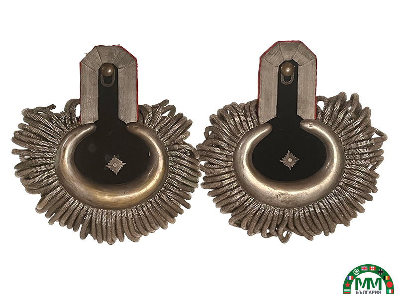 Epaulettes българскиs médecin commandant