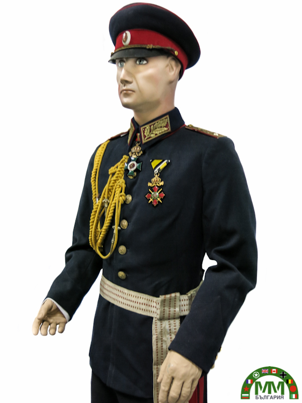 Пълна униформа général български