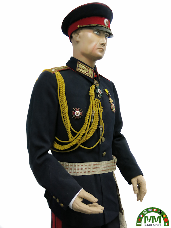 Пълна униформа général български