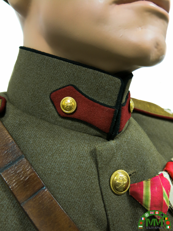 Пълна униформа général български