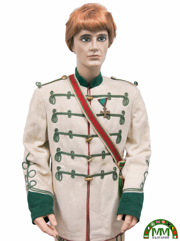 Reproduction ancienne de l'uniforme de Vasil Levski