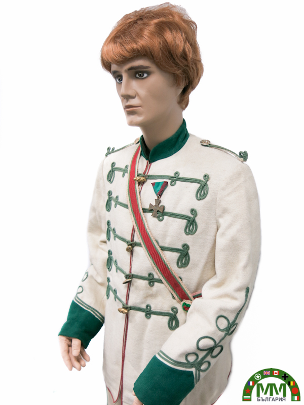 Reproduction ancienne de l'uniforme de Vasil Levski