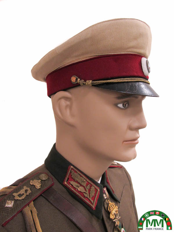 Пълна униформа български général