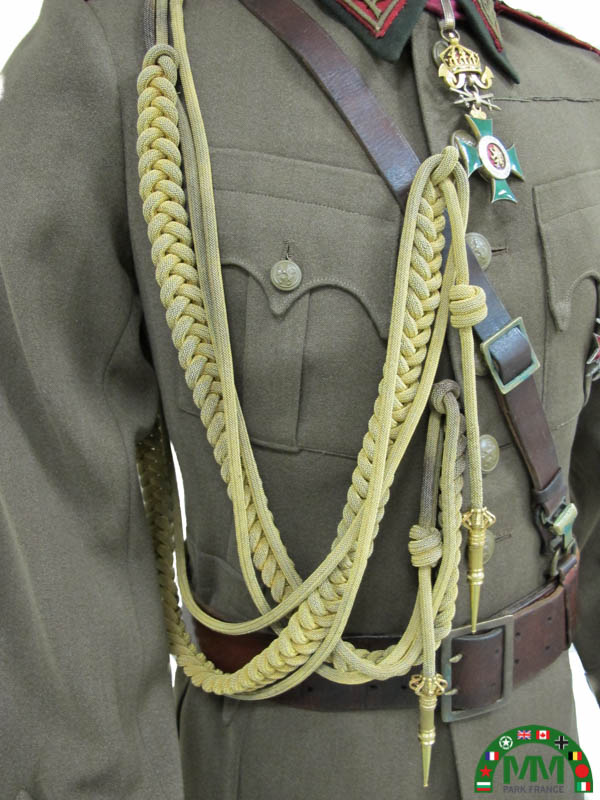 Пълна униформа български général