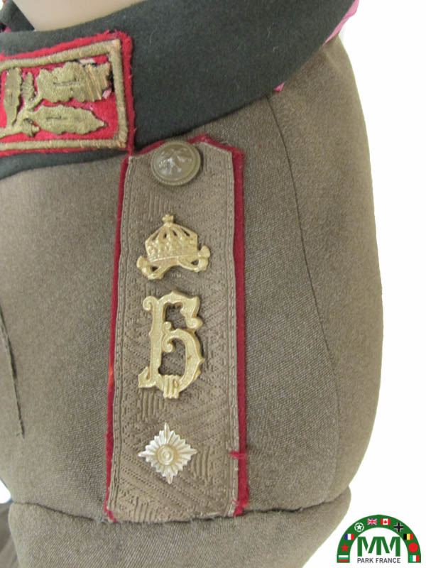 Пълна униформа български général