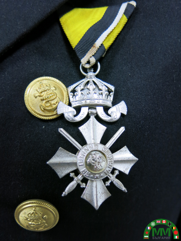 Пълна униформа marine български
