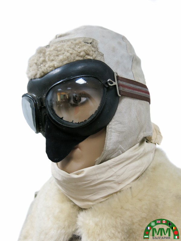 Пълна униформа pilote български