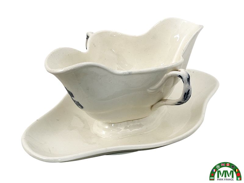Sauciere български en porcelaine Ferdinand 1er