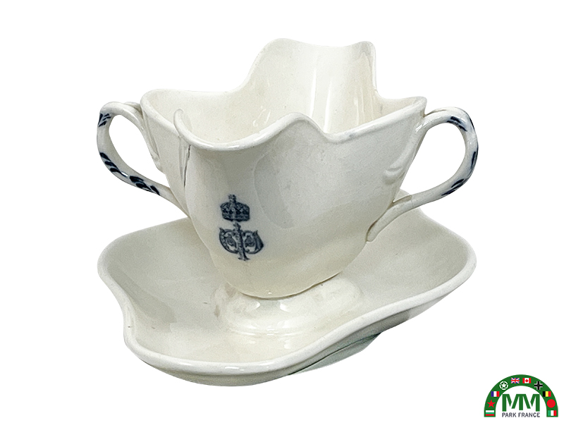 Sauciere български en porcelaine Ferdinand 1er