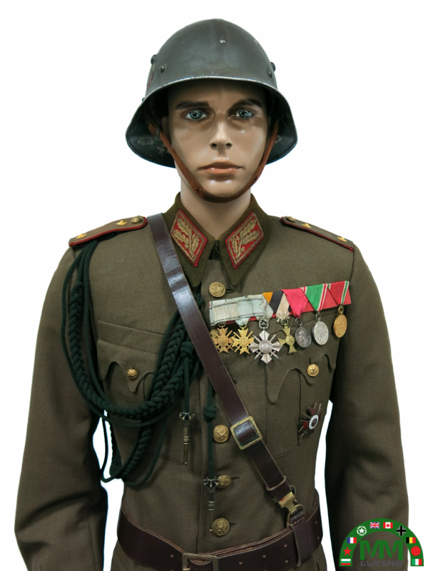 Пълна униформа général български