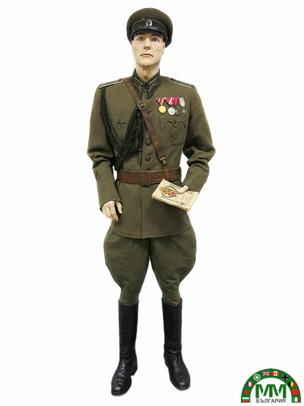 Пълна униформа български colonel service du travail