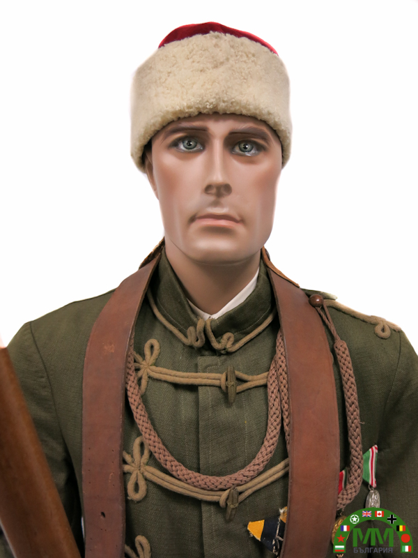 Пълна униформа Younak български